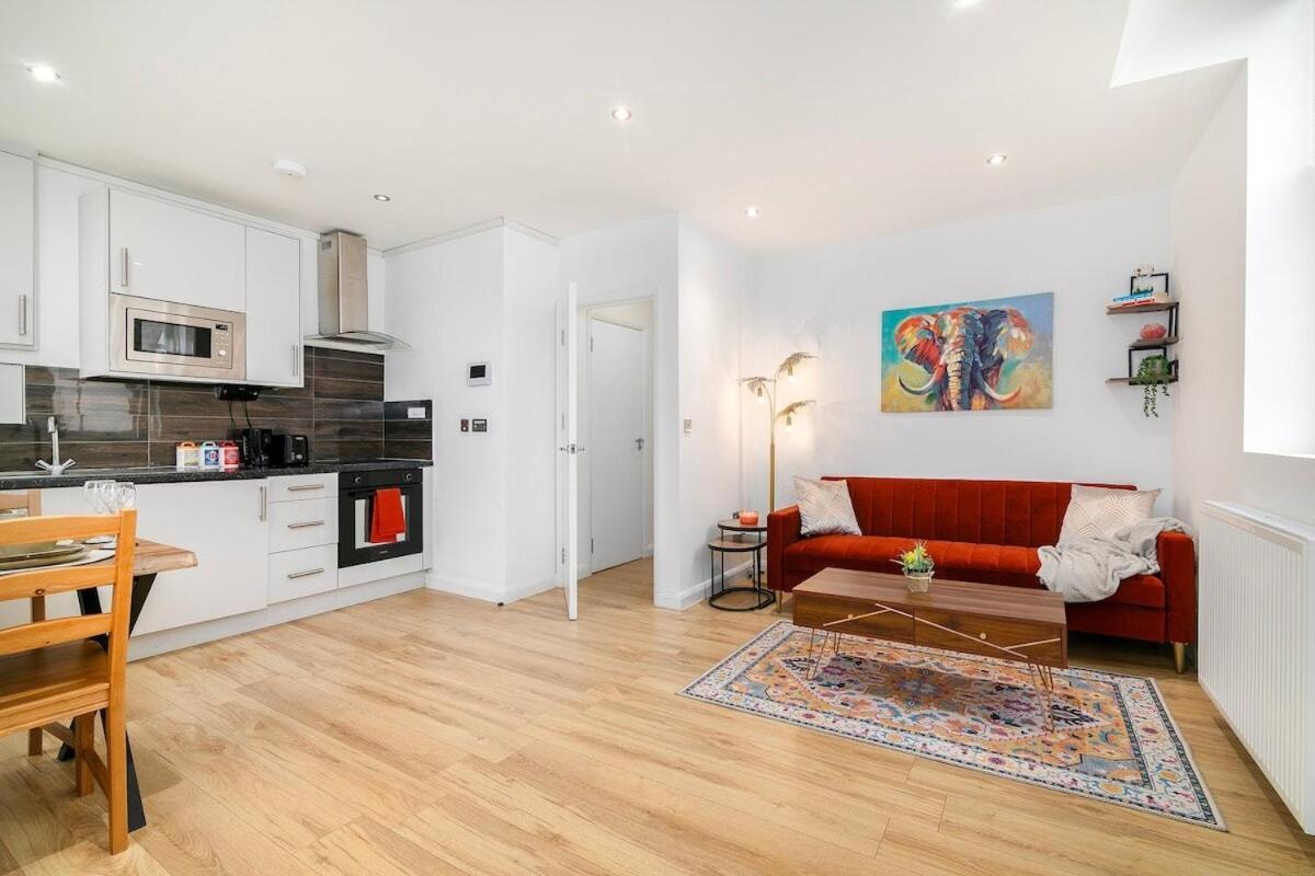 Apartment Colombo House London