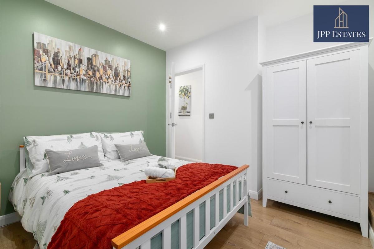 Colombo House Apartment London